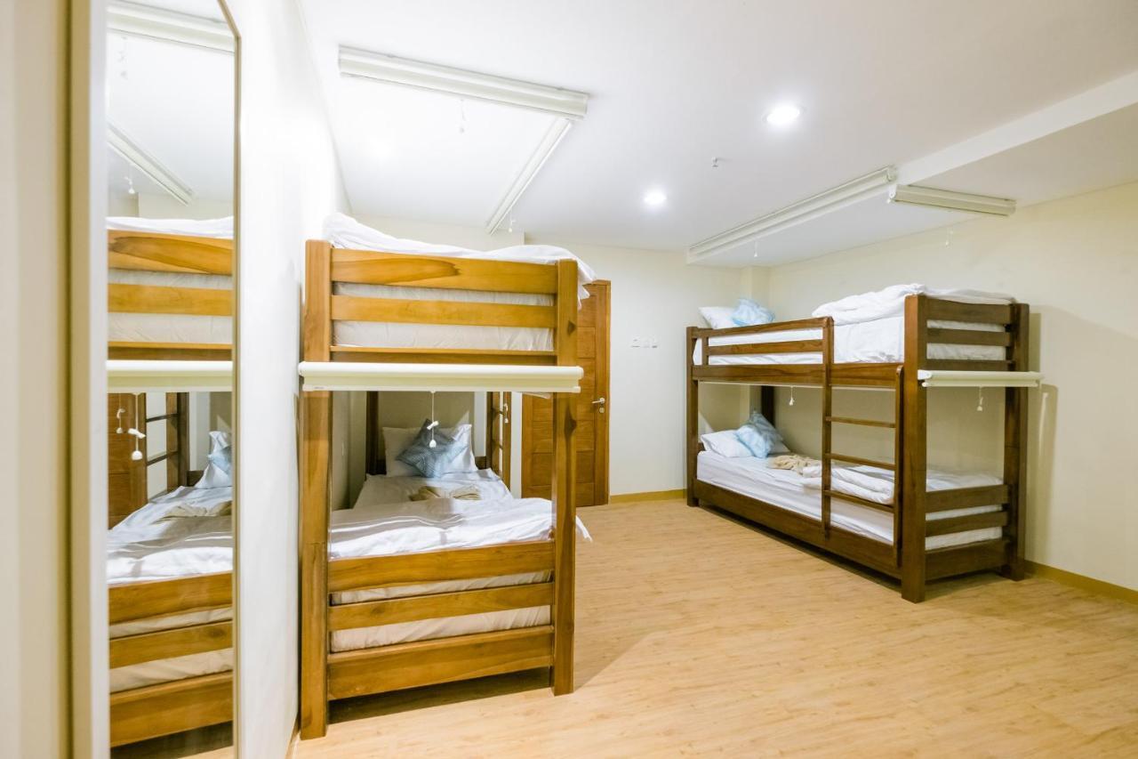 Caroline Hostel Canggu Zewnętrze zdjęcie