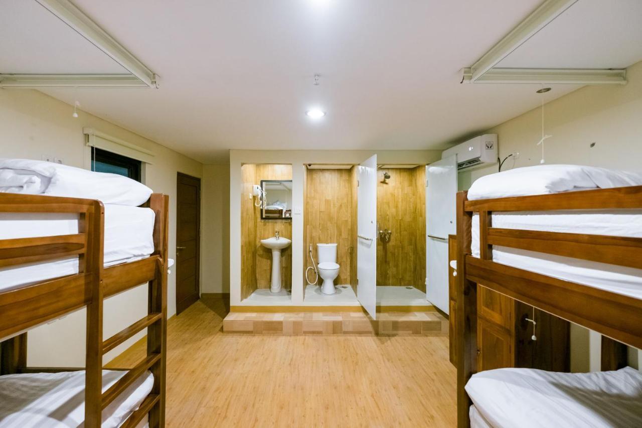 Caroline Hostel Canggu Zewnętrze zdjęcie