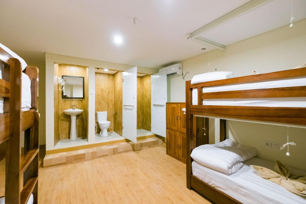 Caroline Hostel Canggu Zewnętrze zdjęcie